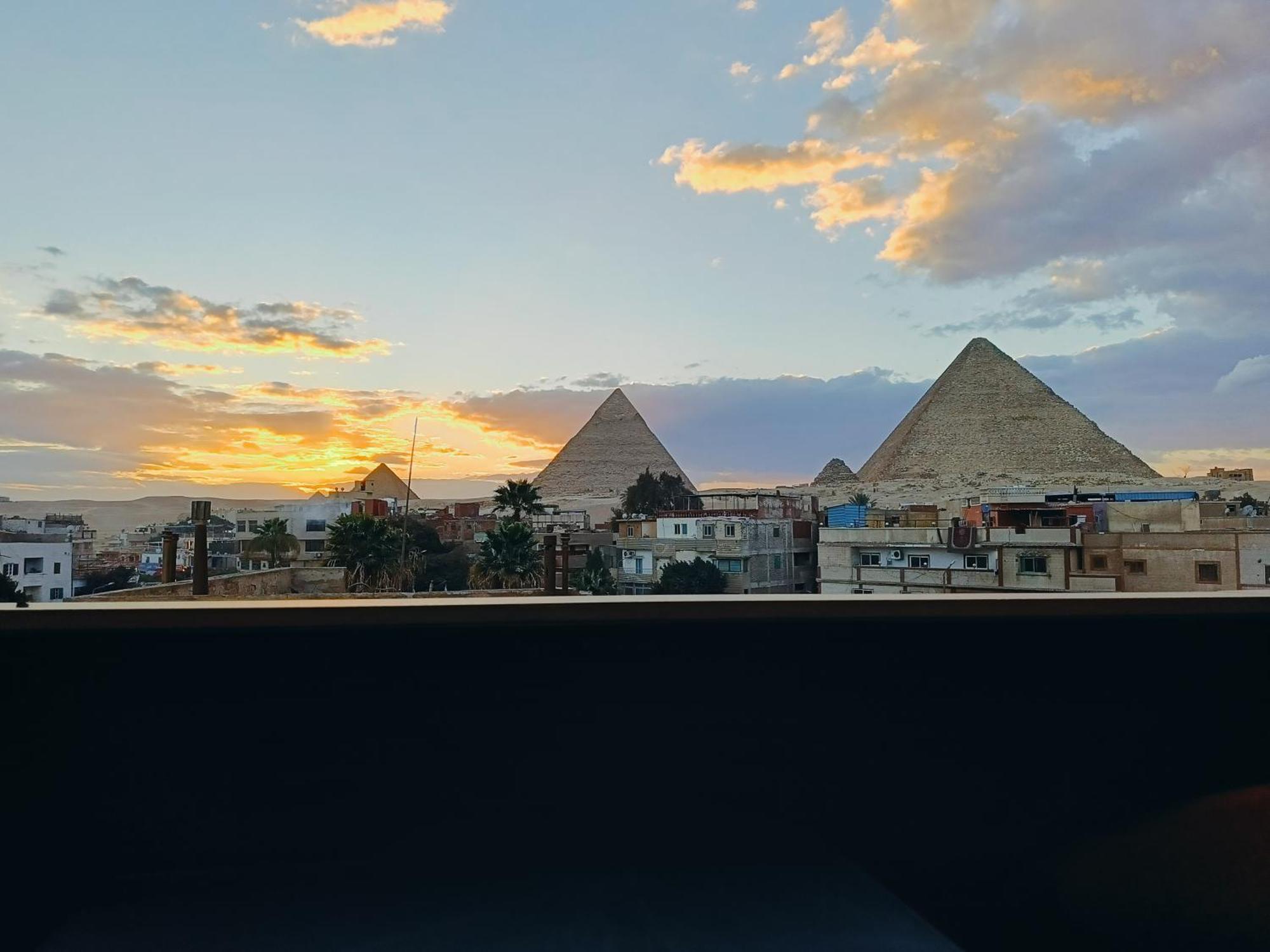 Magic Golden Pyramids View Hotel Kafrat al Jabal Luaran gambar